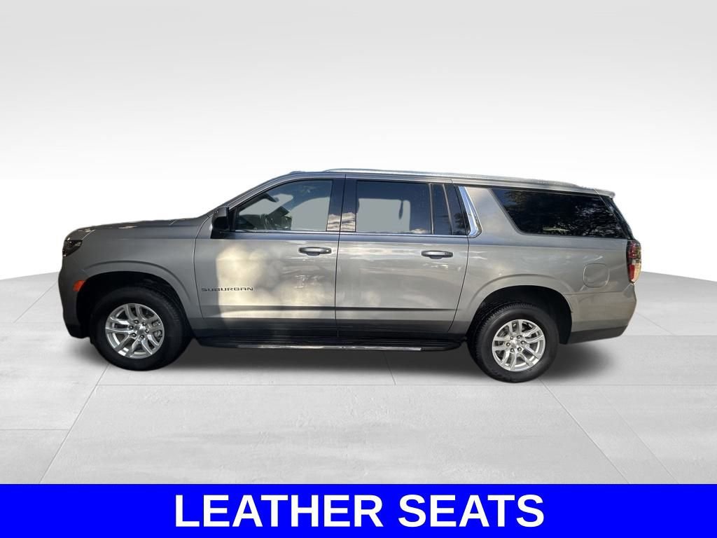 Used 2023 Chevrolet Suburban LT image 6