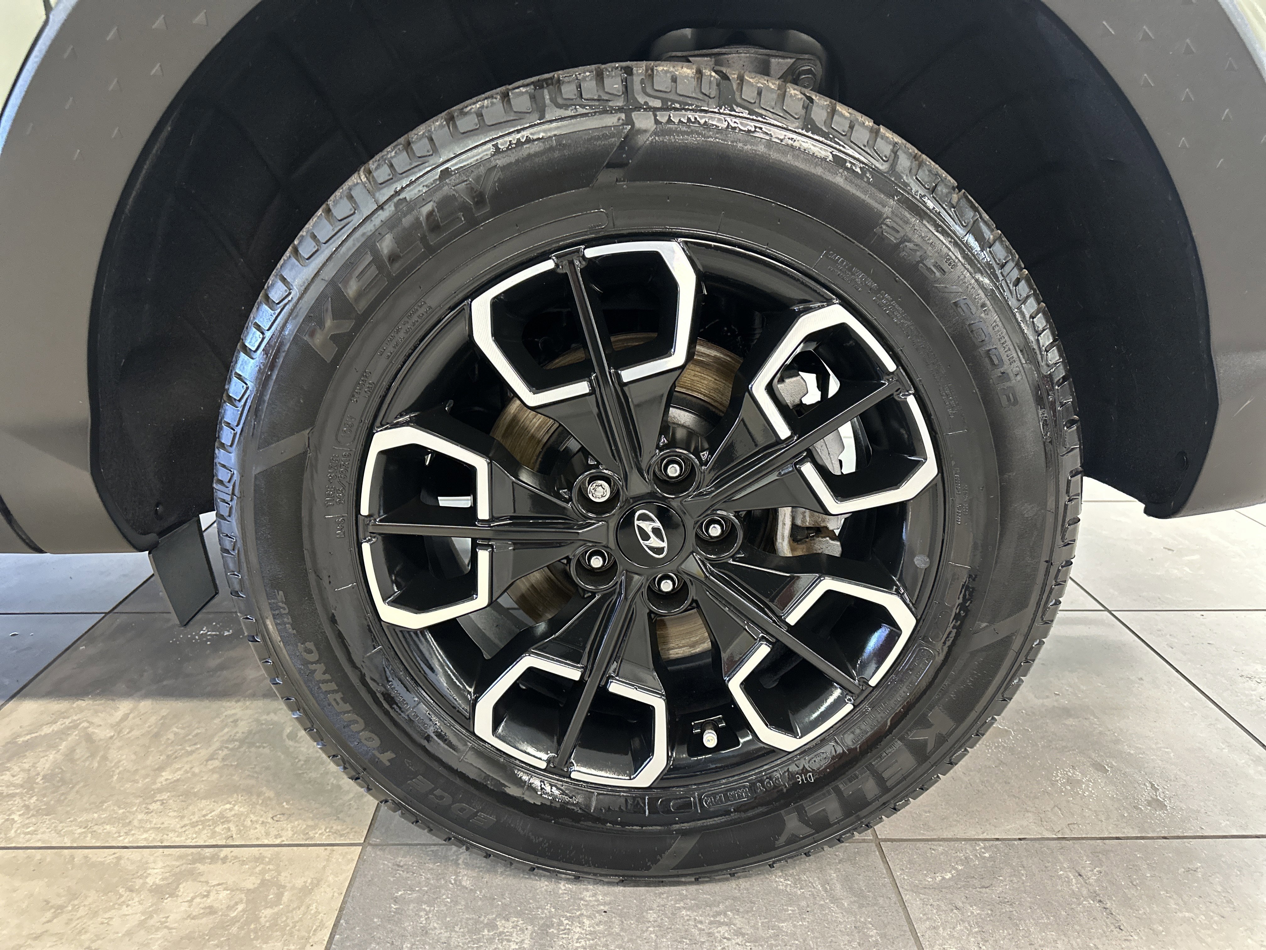 Used 2023 Hyundai Santa Cruz SEL image 15