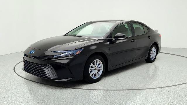 Used 2026 Toyota Camry LE FWD image 3