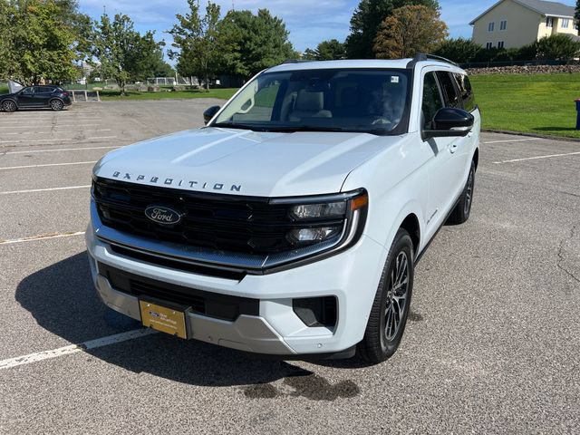 Certified 2025 Ford Expedition Max Platinum AWD/4WD image 4