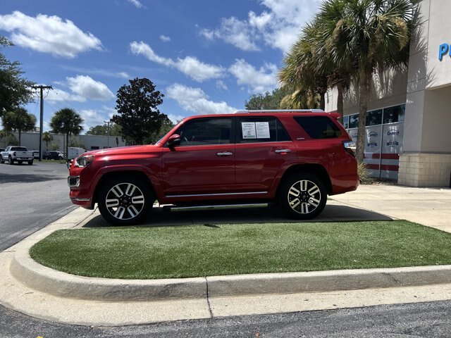 Used 2022 Toyota 4Runner Limited RWD image 11