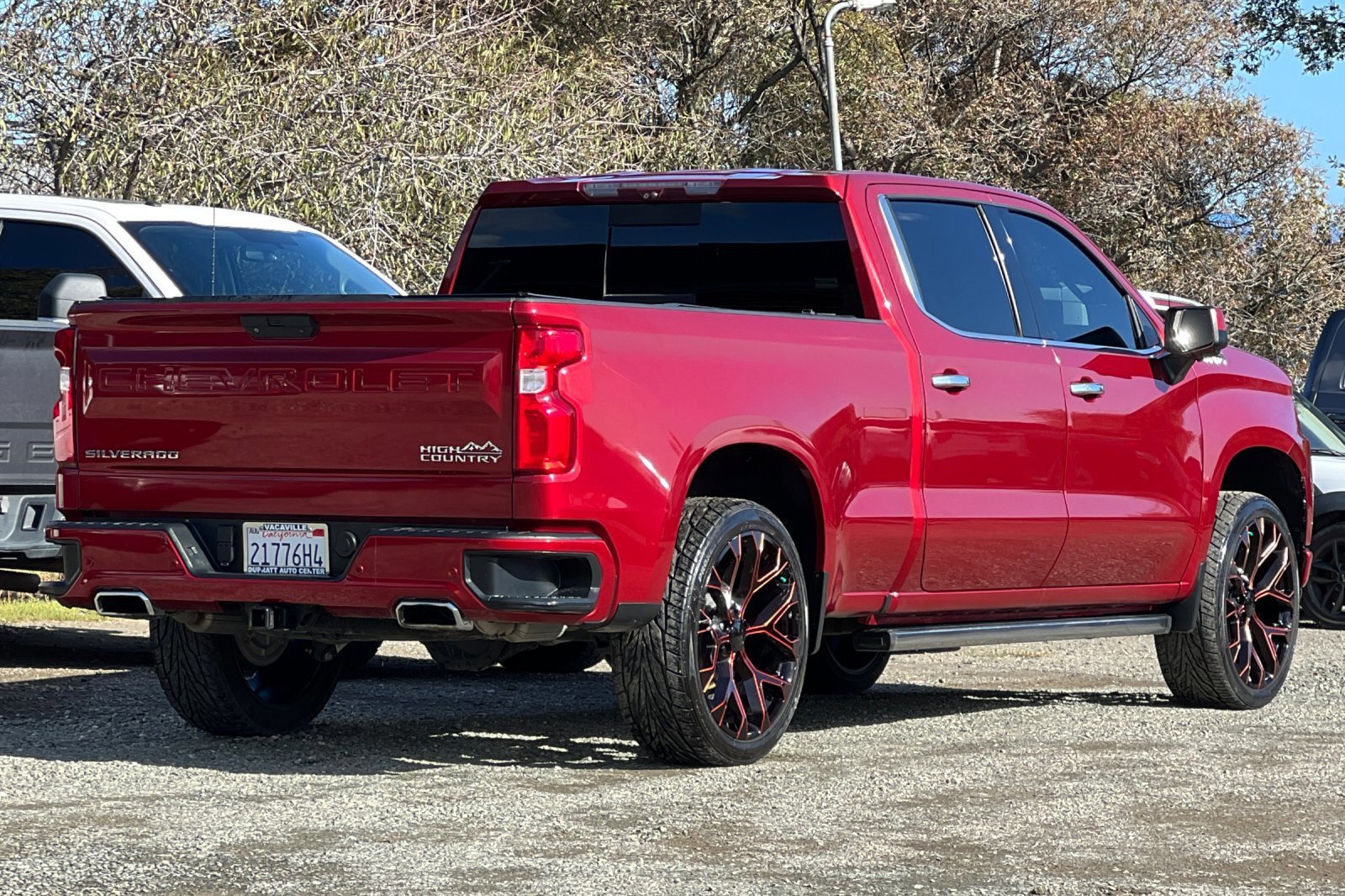Used 2020 Chevrolet Silverado 1500 High Country w/ Technology Package image 5