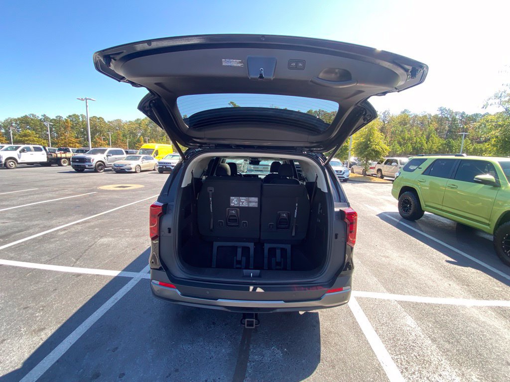 Used 2026 Kia Carnival SX w/ SX Dark Edition Package FWD image 32