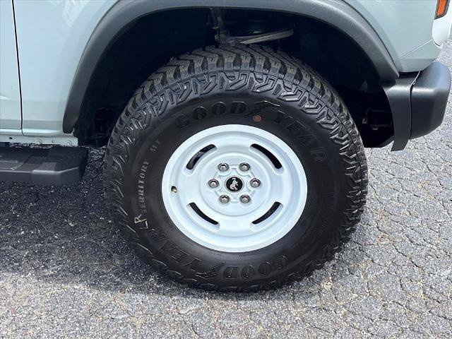 Certified 2023 Ford Bronco Heritage Edition AWD/4WD image 10