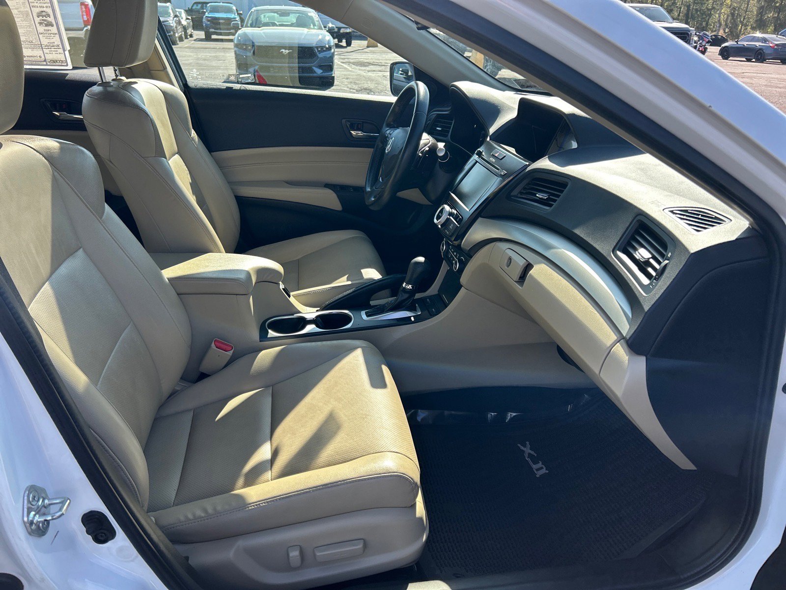 Used 2018 Acura ILX w/ Premium Package image 15