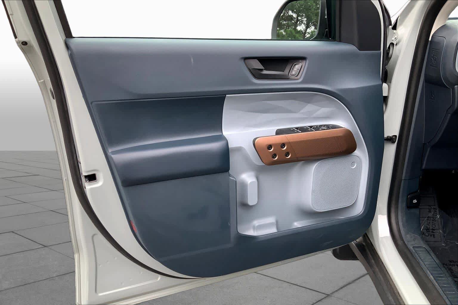Certified 2023 Ford Maverick Lariat FWD image 20