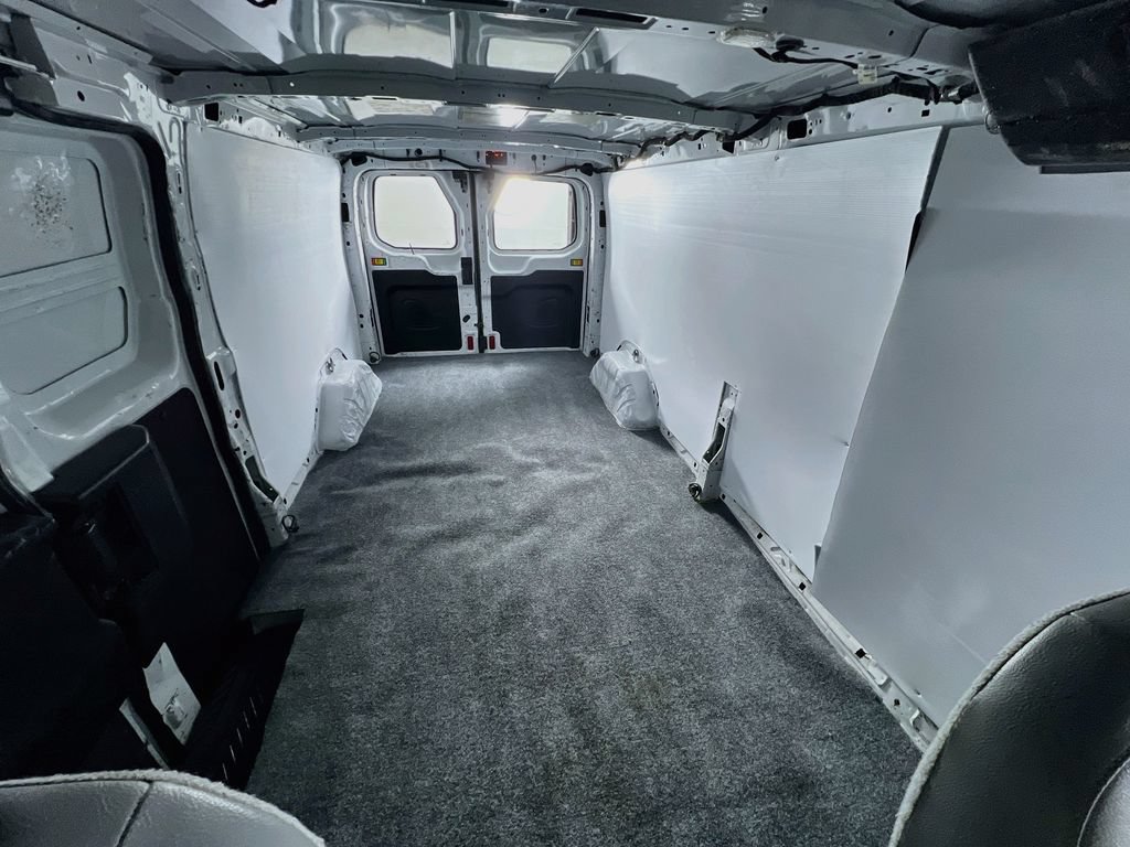 Certified 2019 Ford Transit 250 148 Low Roof RWD image 23