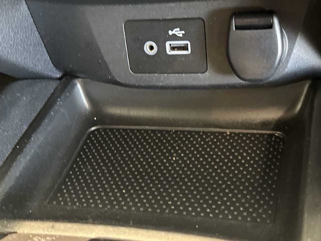 Used 2020 Nissan Rogue SV image 33