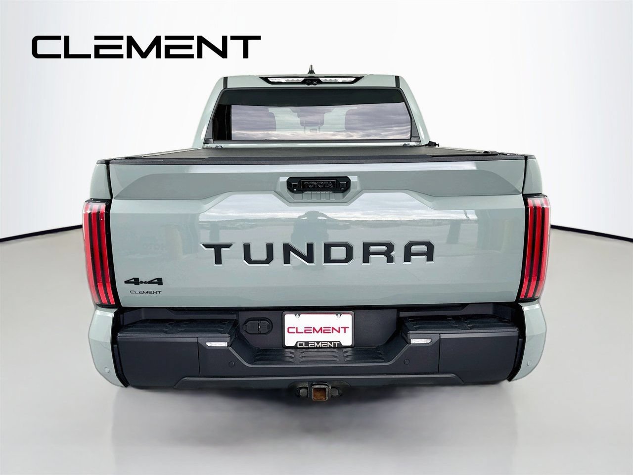 Used 2024 Toyota Tundra Limited AWD/4WD image 8