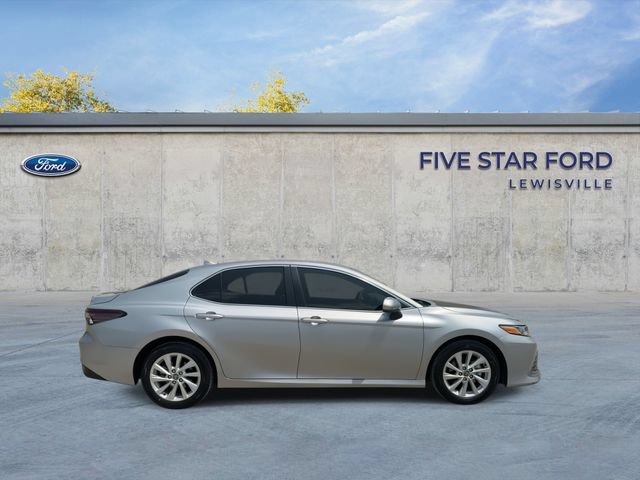Used 2024 Toyota Camry LE FWD image 9