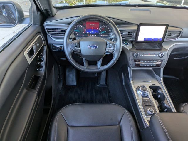 Certified 2020 Ford Explorer XLT w/ Equipment Group 202A image 13