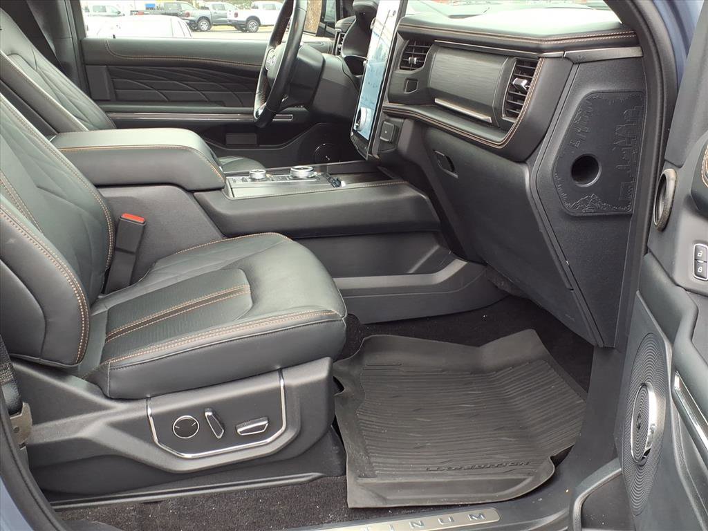 Certified 2023 Ford Expedition Platinum image 29