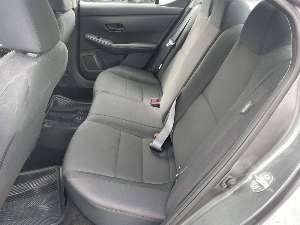 Used 2025 Nissan Sentra S FWD image 11