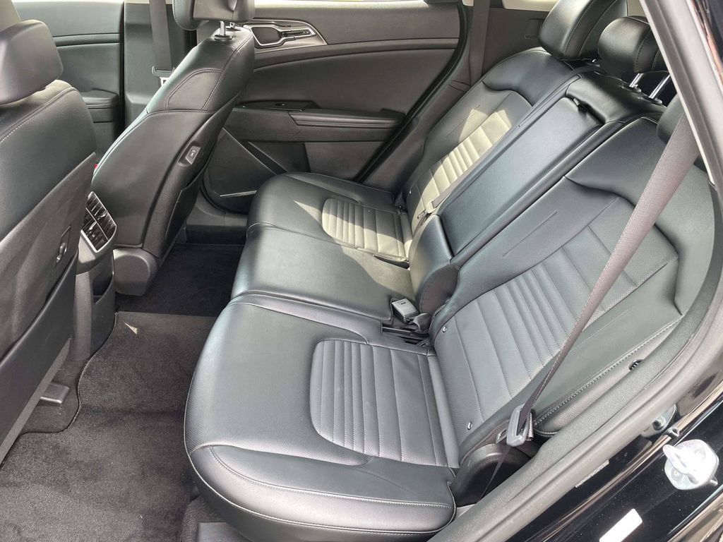 Used 2024 Kia Sportage SX FWD image 12