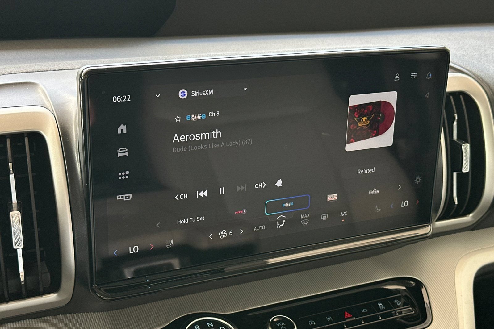 Certified 2025 Ford Expedition Active AWD/4WD image 18