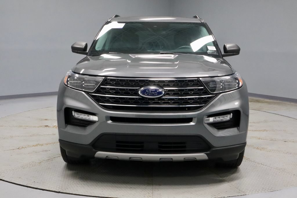 Certified 2023 Ford Explorer XLT w/ Equipment Group 202A AWD/4WD image 31