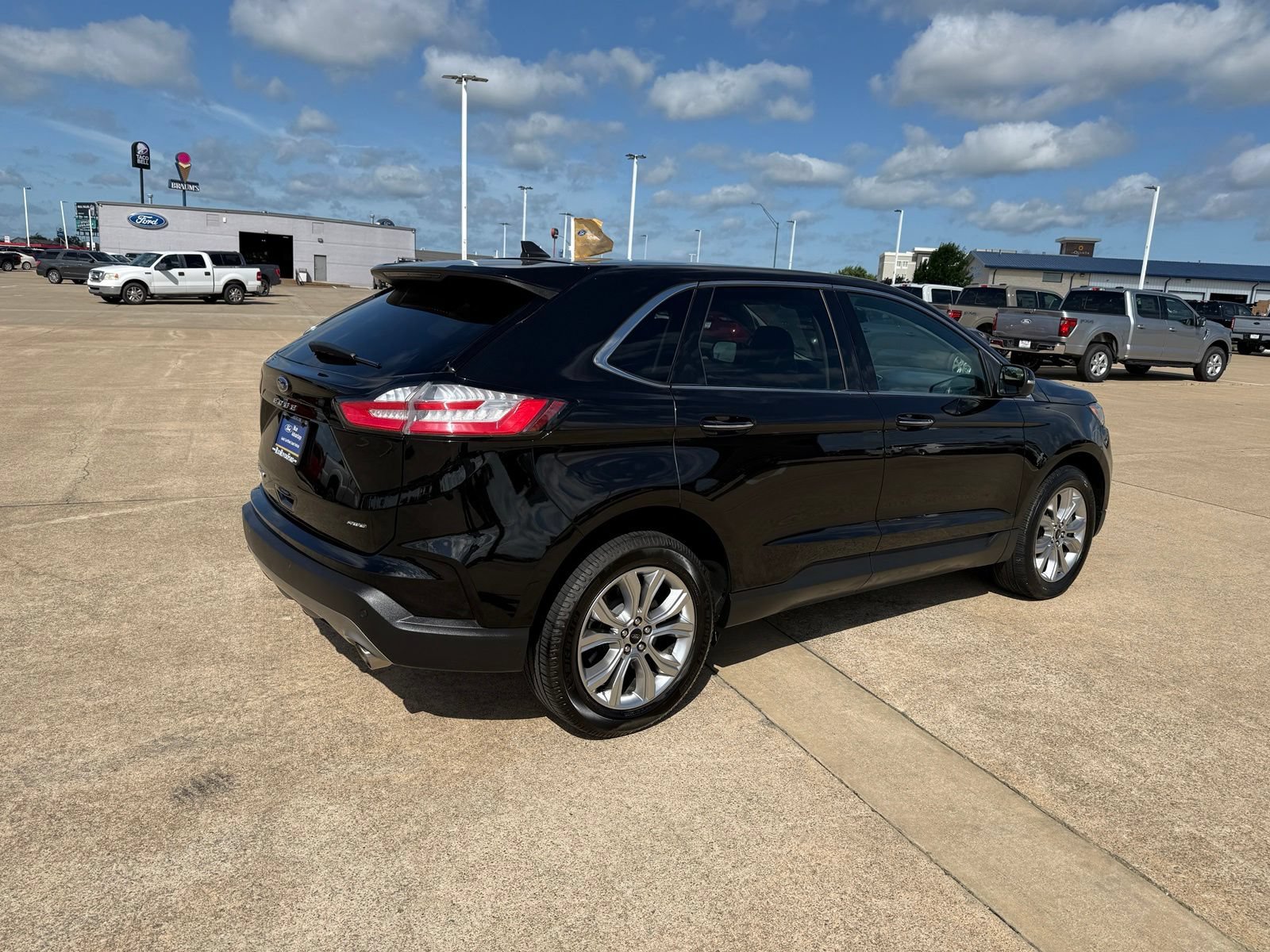 Certified 2024 Ford Edge Titanium AWD/4WD image 5