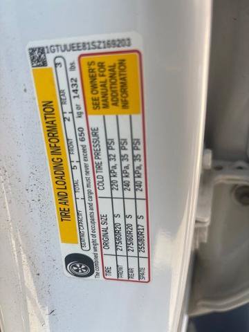 Used 2025 GMC Sierra 1500 AT4 w/ Technology Package AWD/4WD image 14
