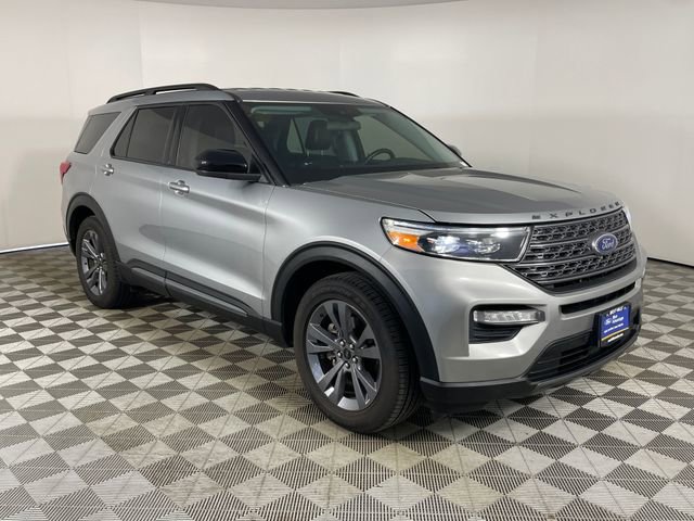Certified 2022 Ford Explorer XLT w/ Equipment Group 202A RWD image 25