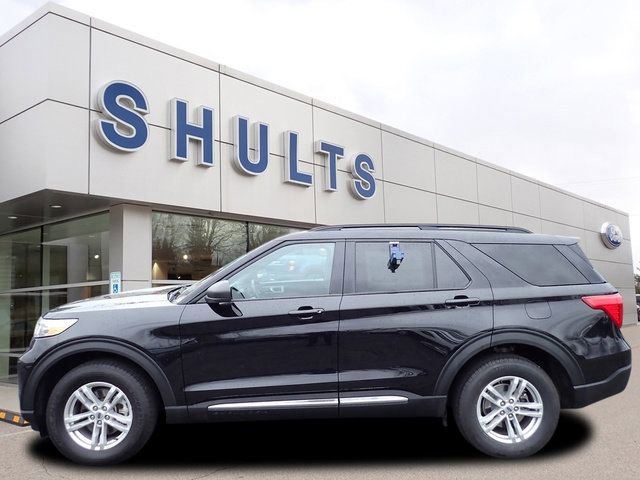 Certified 2023 Ford Explorer XLT AWD/4WD image 2