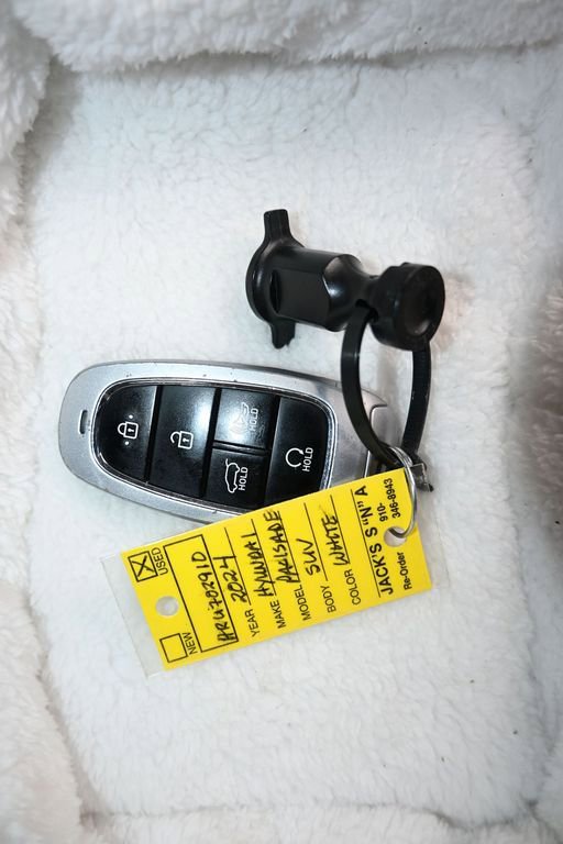 Used 2024 Hyundai Palisade Limited FWD image 22