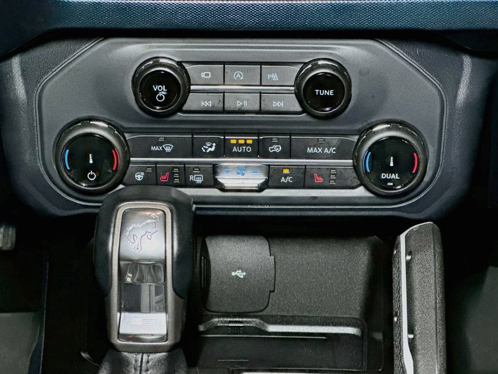 Certified 2022 Ford Bronco Outer Banks AWD/4WD image 13