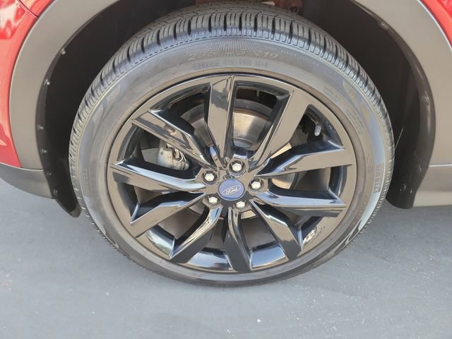 Certified 2018 Ford Escape SE w/ SE Sport Appearance Package image 29