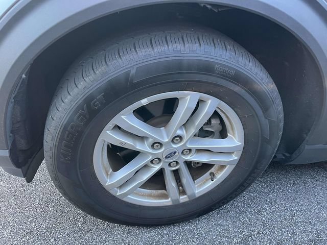Certified 2023 Ford Explorer XLT RWD image 7