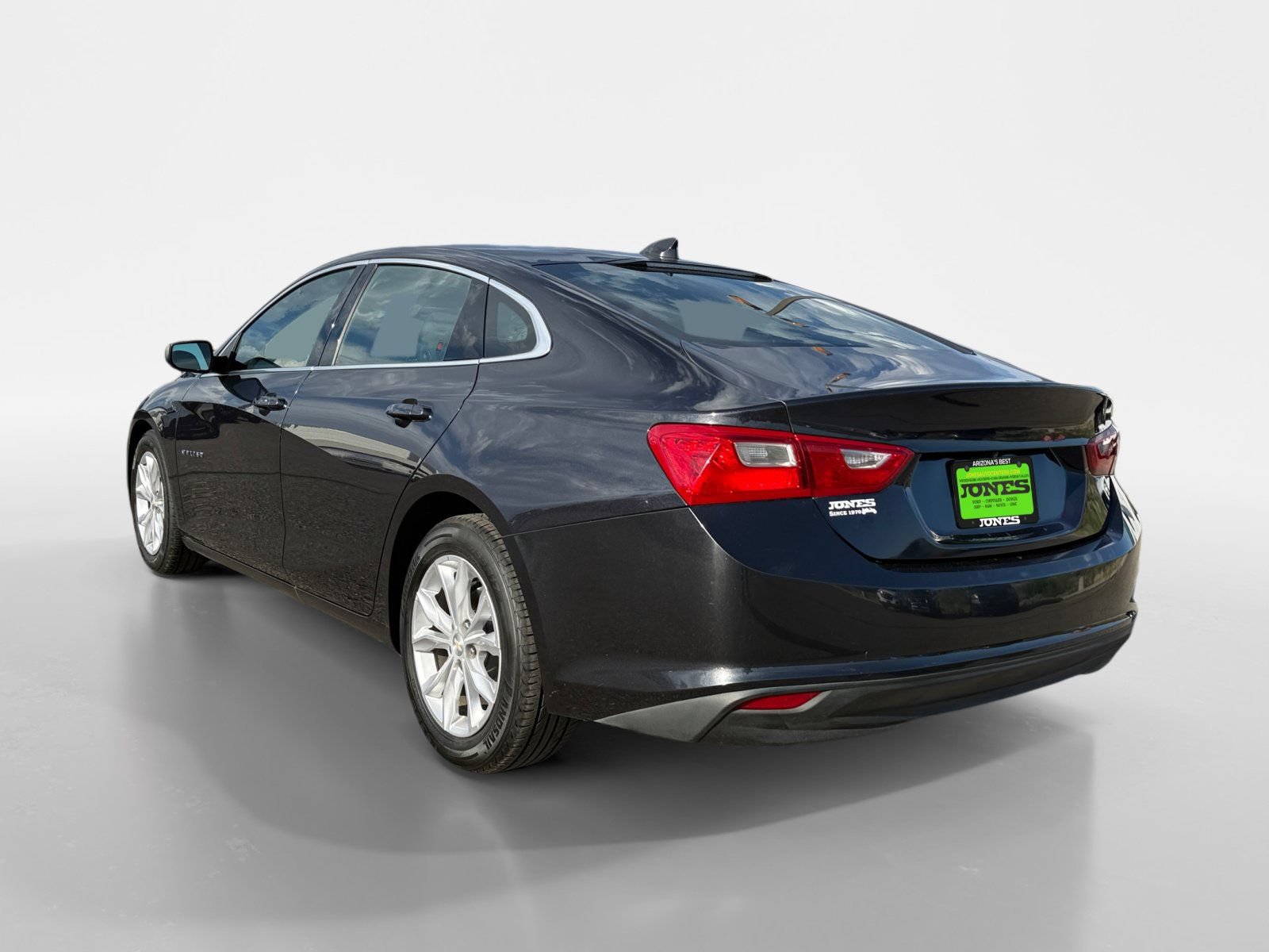 Used 2023 Chevrolet Malibu LT FWD image 4