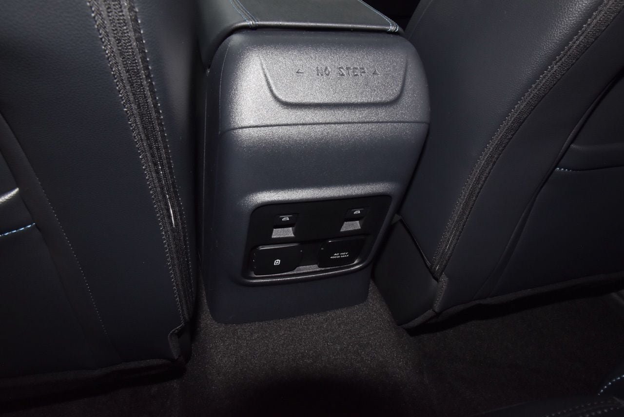 Certified 2024 Ford Bronco Wildtrak AWD/4WD image 19
