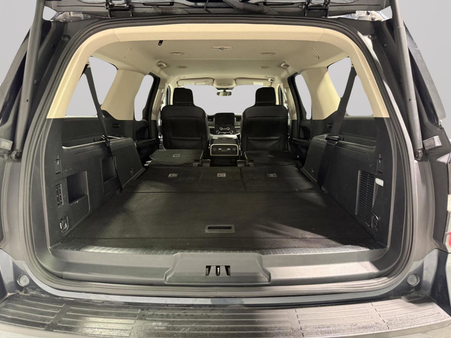 Certified 2023 Ford Expedition Max XLT image 17