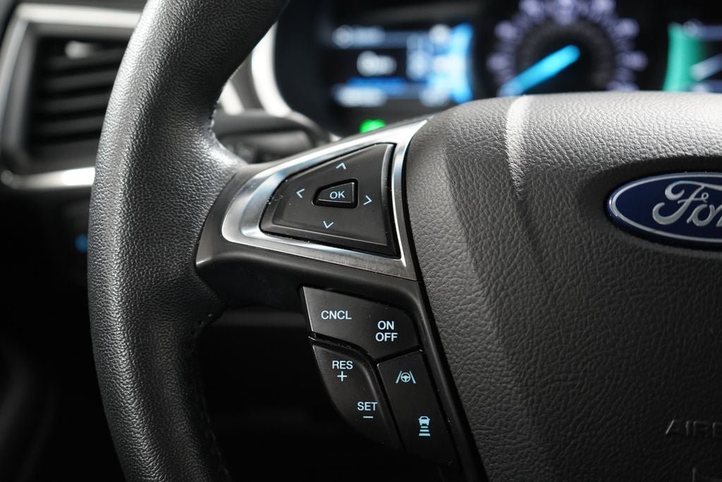 Certified 2020 Ford Edge Titanium FWD image 16