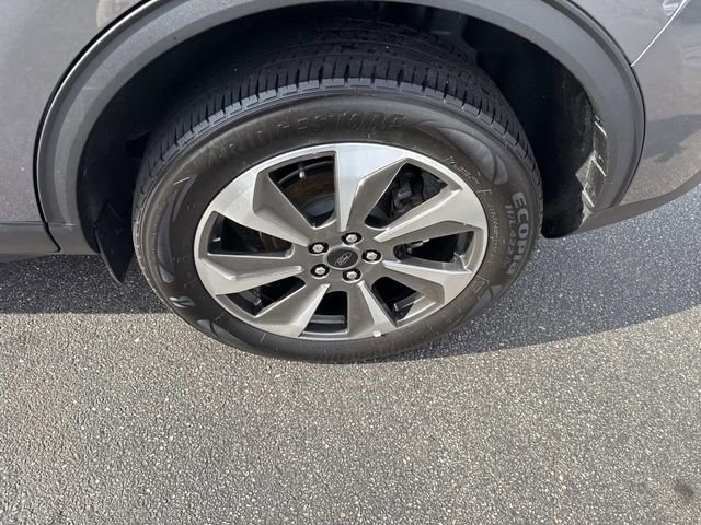 Certified 2024 Ford Escape Platinum image 17