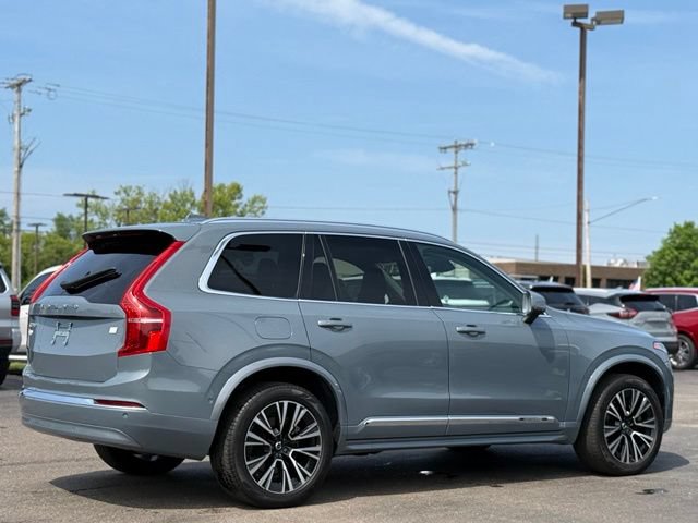 Used 2023 Volvo XC90 T8 Plus AWD/4WD image 39