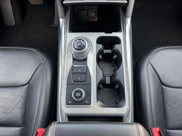 Certified 2022 Ford Explorer Limited w/ Hybrid Equipment Group 310A AWD/4WD image 18