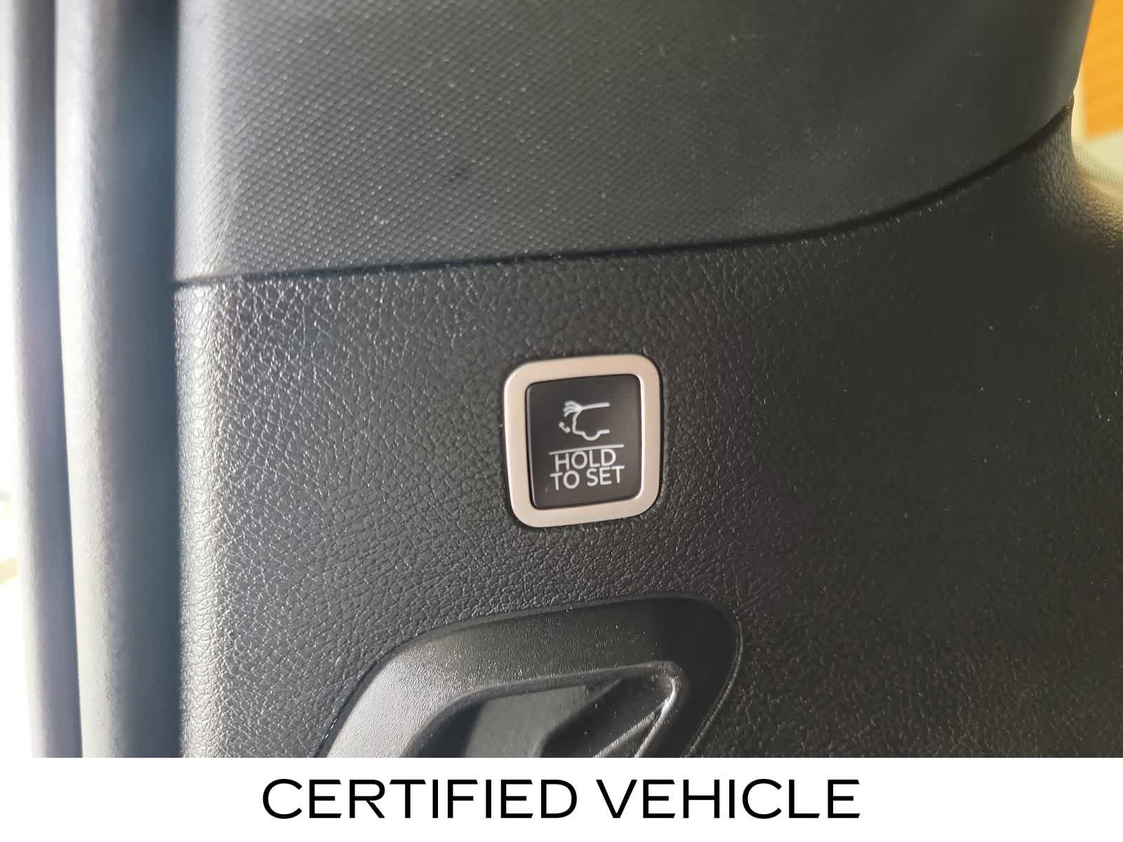 Used 2023 Jeep Wagoneer Series II AWD/4WD image 38