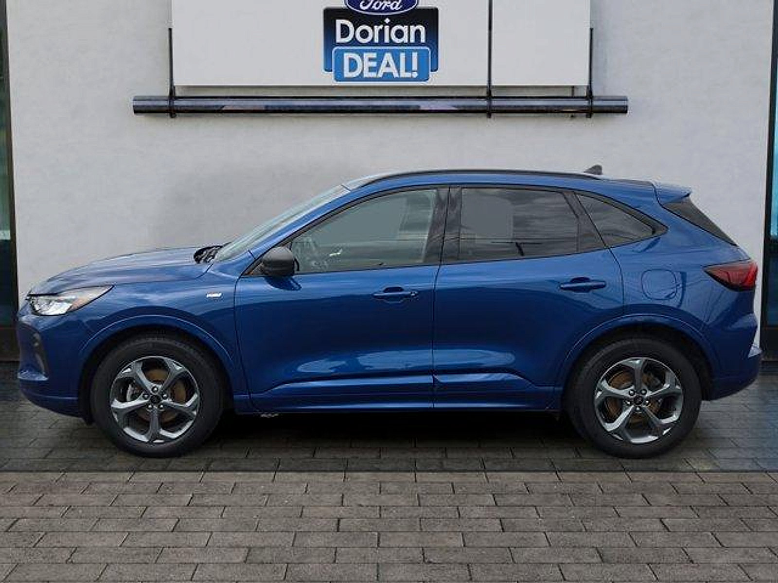 Certified 2023 Ford Escape ST-Line w/ Tech Pack #1 AWD/4WD image 6