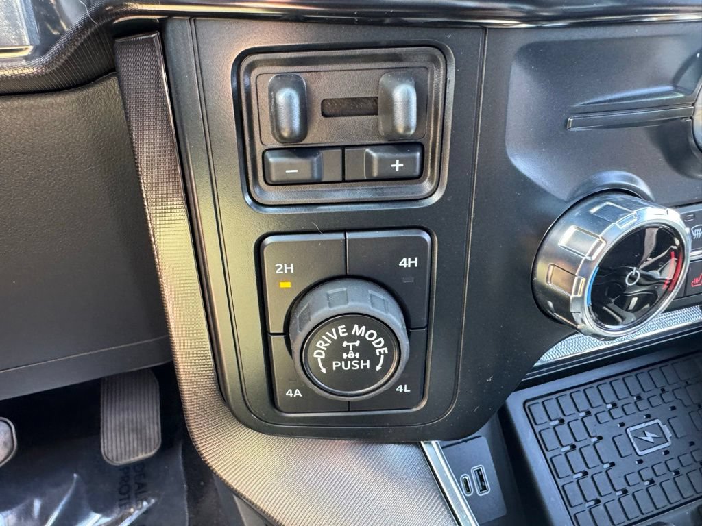 Certified 2025 Ford F150 Raptor w/ Equipment Group 803A Raptor R AWD/4WD image 20