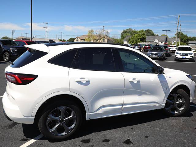 Certified 2024 Ford Escape ST-Line w/ Tech Pack #1 AWD/4WD image 8