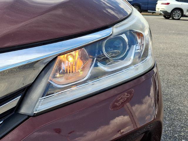 Used 2017 Honda Accord LX image 9
