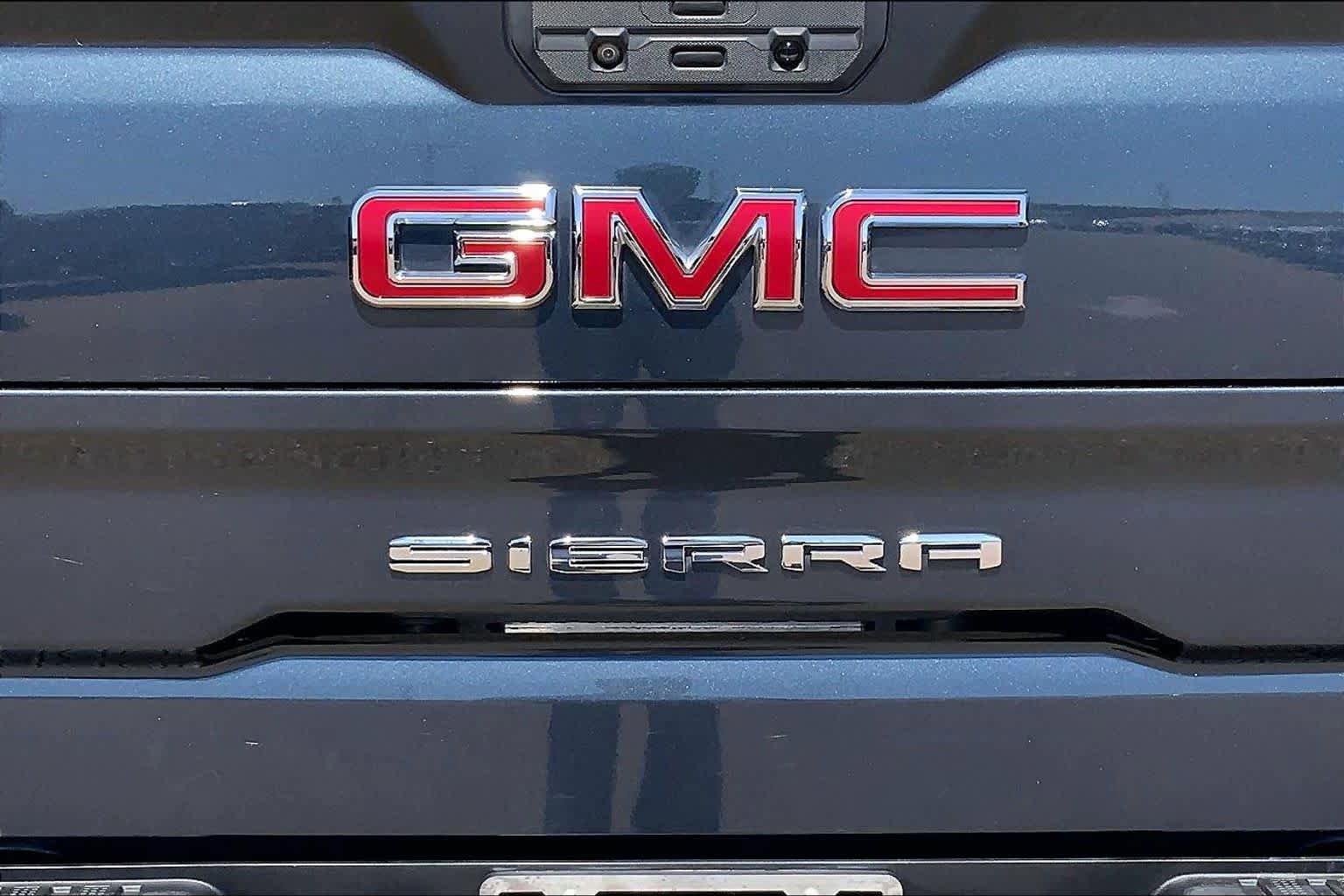 Used 2019 GMC Sierra 1500 SLT w/ SLT Premium Plus Package AWD/4WD image 31