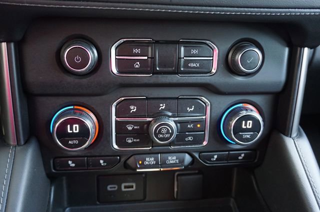 Used 2023 Chevrolet Tahoe LT w/ Luxury Package image 17