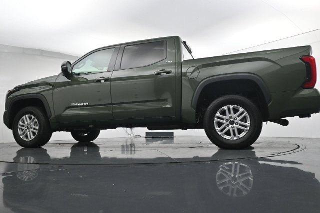 Used 2023 Toyota Tundra SR5 w/ SR5 Premium Package AWD/4WD image 38