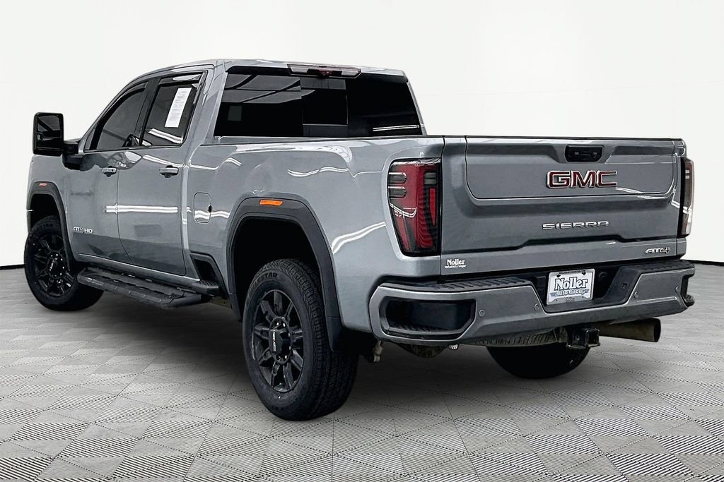 Used 2024 GMC Sierra 3500 AT4 w/ Technology Package AWD/4WD image 13