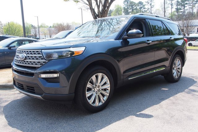 Certified 2023 Ford Explorer Limited w/ Hybrid Equipment Group 310A AWD/4WD image 3