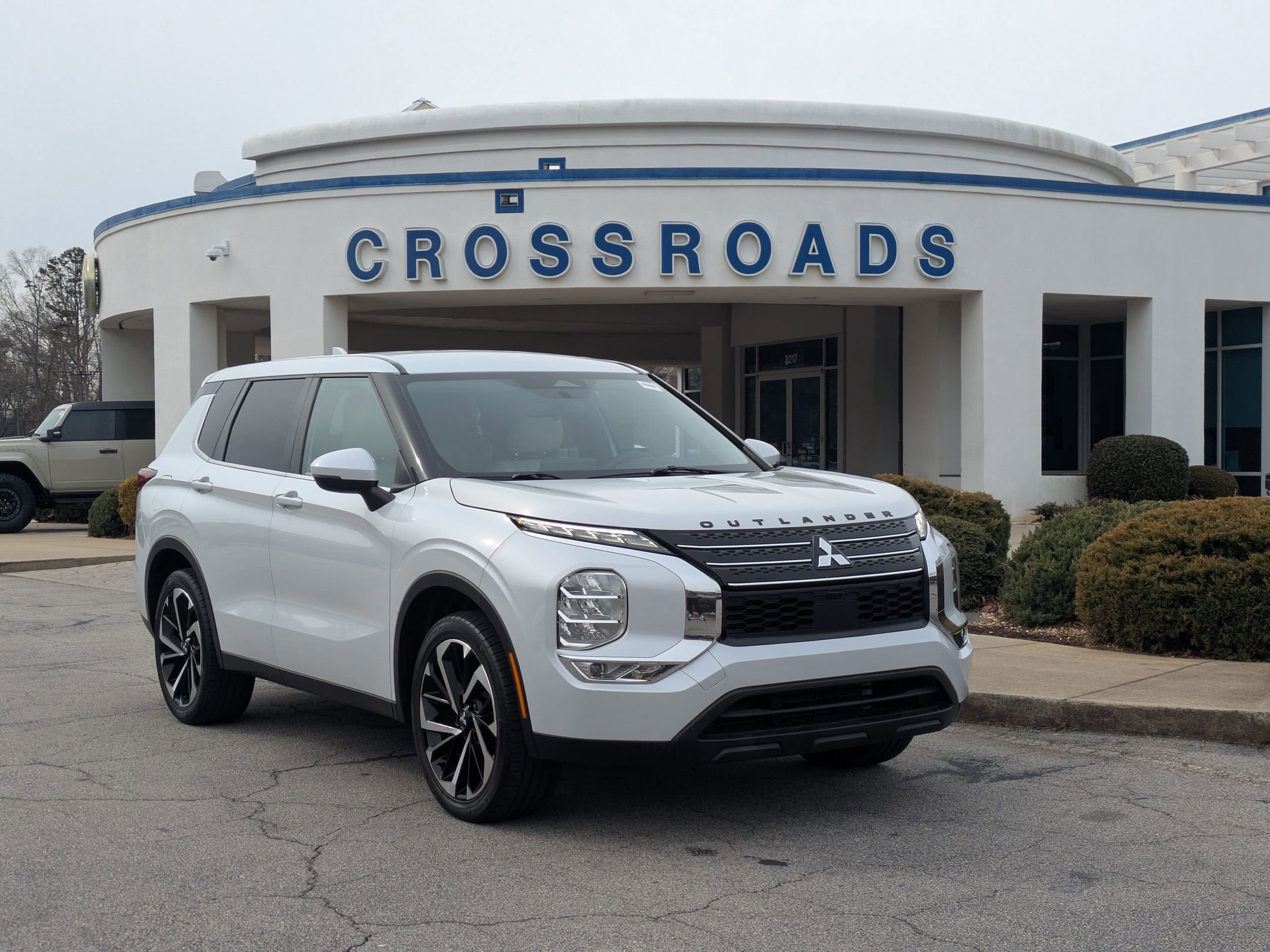 Used 2022 Mitsubishi Outlander ES image 5