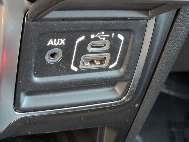 Used 2025 Jeep Wrangler Unlimited Rubicon AWD/4WD image 22