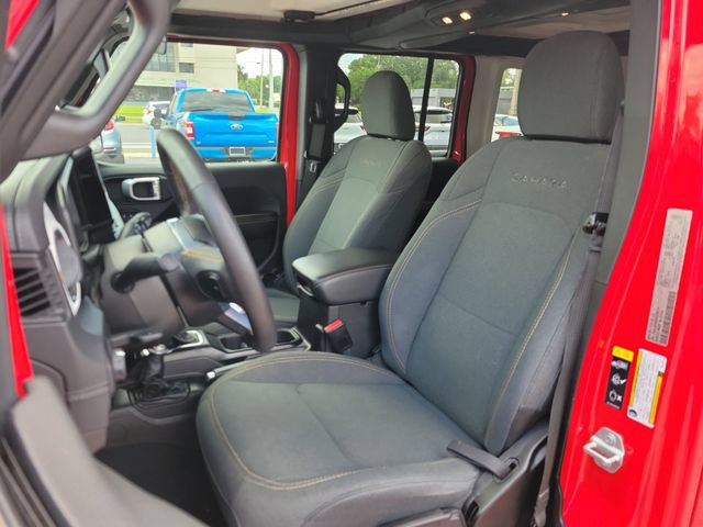 Used 2024 Jeep Wrangler Unlimited Sahara AWD/4WD image 17