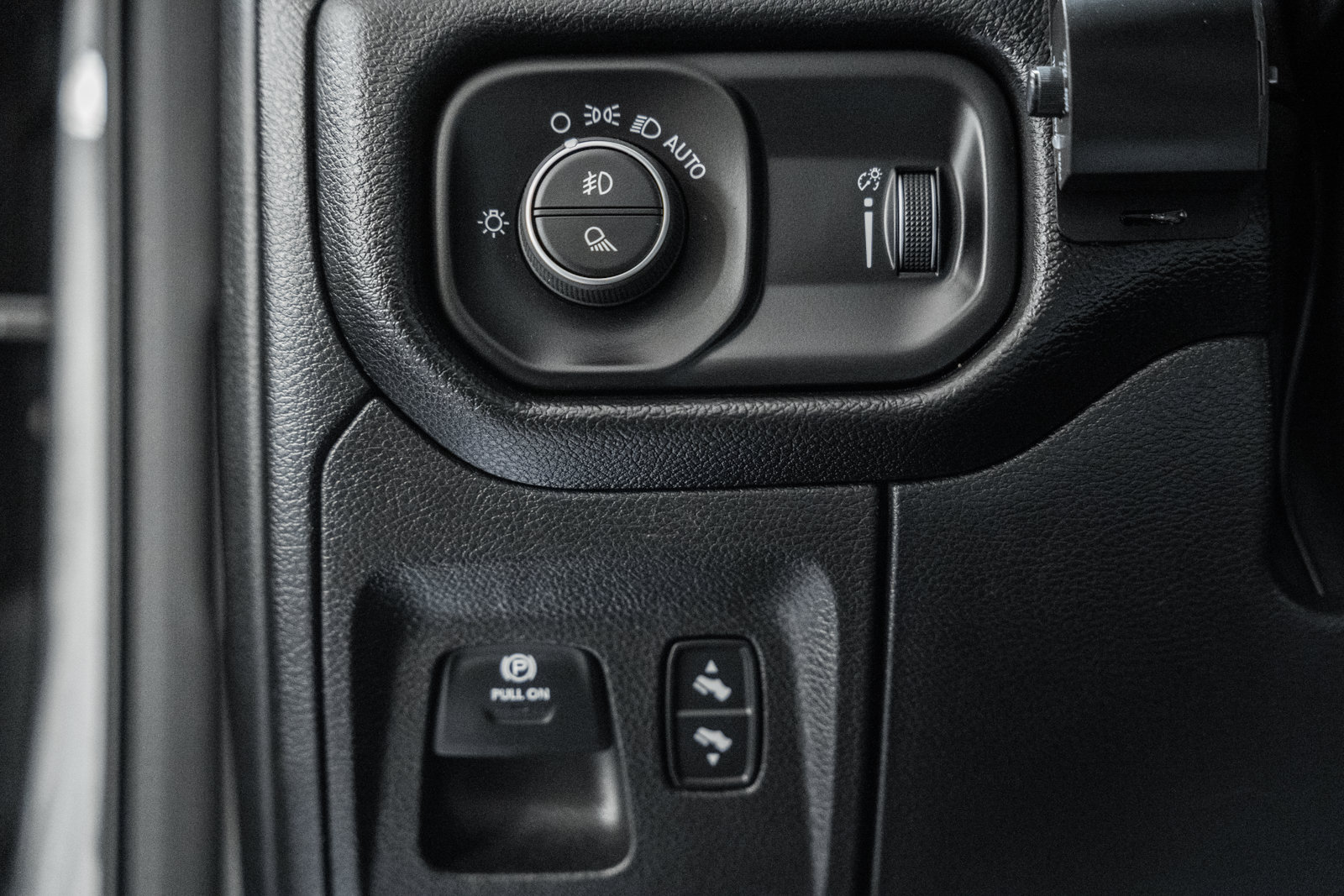 Used 2020 RAM 1500 Big Horn AWD/4WD image 46
