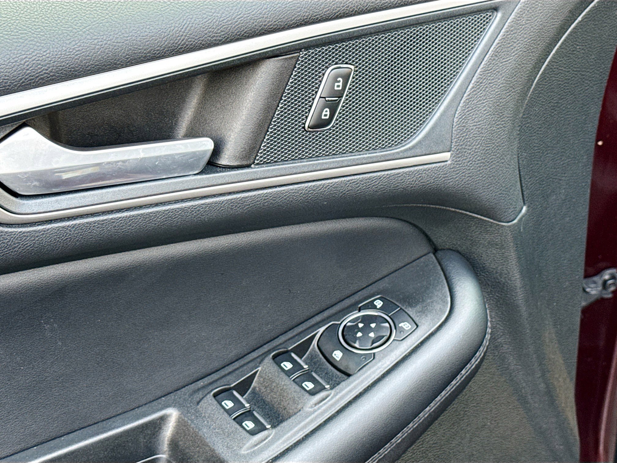 Certified 2024 Ford Edge SEL w/ Convenience Package image 8